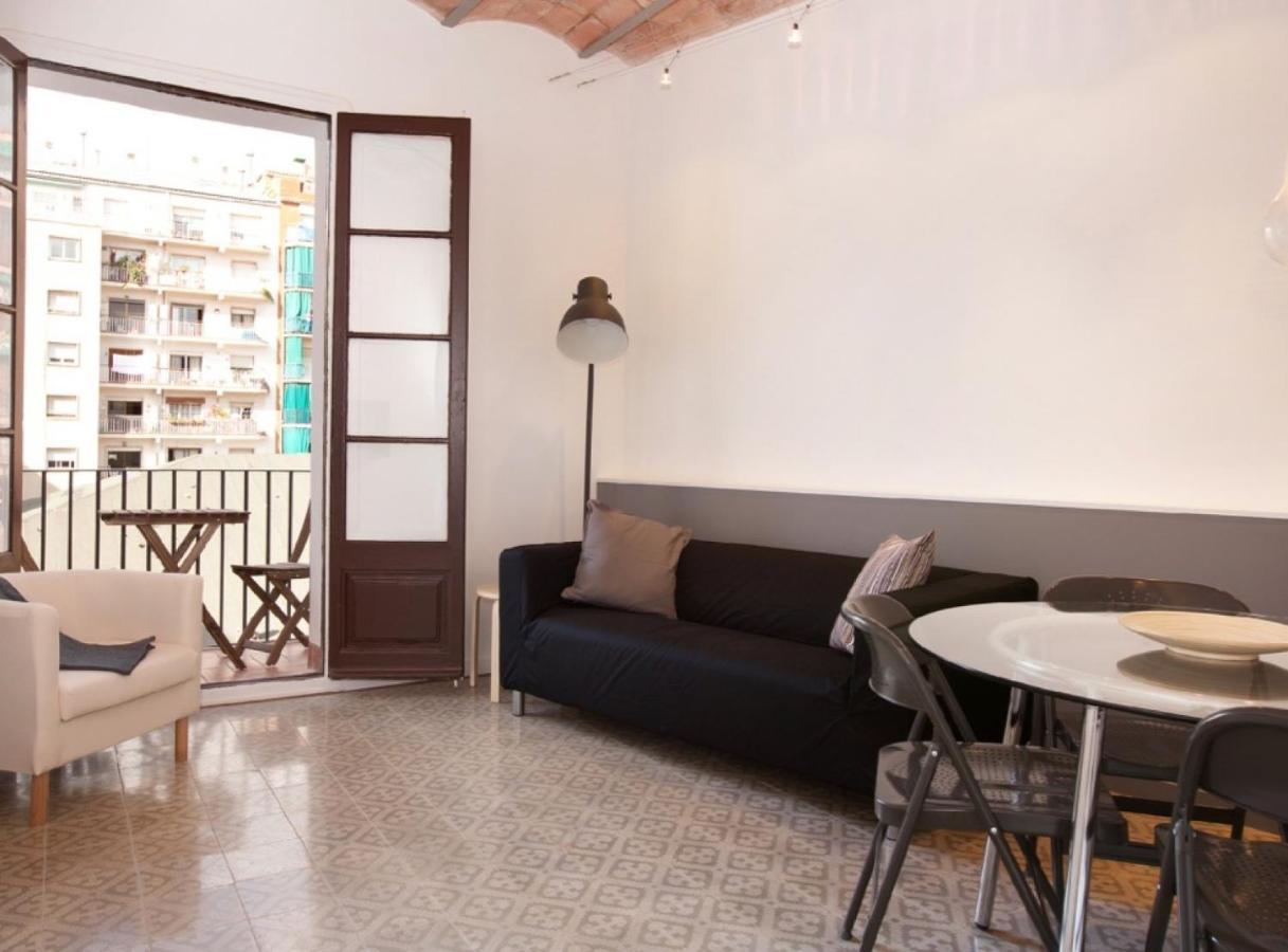 Napoles - Modernist Flat Close To Sagrada Familia Barcelona Exterior photo